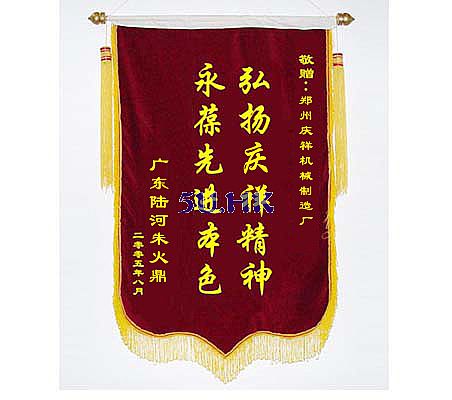 我廠易拉罐粉碎機(jī),油漆桶粉碎機(jī)產(chǎn)品再次受到客戶好評(píng)